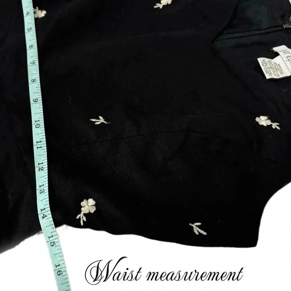 PARAPHRASE Linen Blend Black Fit Flare Dress Midi Embroidered Floral Size 6 - Picture 11 of 13
